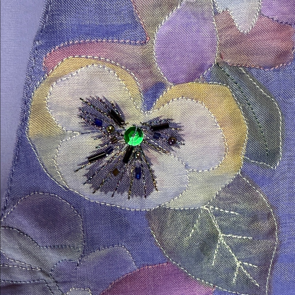 VEST WITH FLORAL APPLIQUÉ. Handmade, Blue & Purple. See dimensions for sizing - Picture 2 of 5